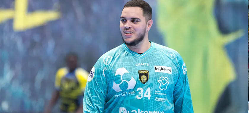 Бундеслига. Трансферный слух. "Киль" рассматривает голкипера "Дюнкерка" Самира Беллясена как замену травмированному Венсану Жерару