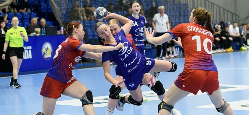 "Лада-2" и "Ростов-Дон-2" стали полуфиналистами женской высшей лиги