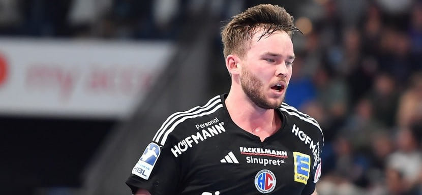 Левый полусредний Юнатан Свенссон, расставшийся с "Эрлангеном", продолжит карьеру в "Мельзунгене"