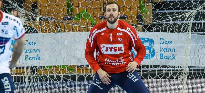 Венгрия. Голкипер "Фленсбурга" Беньямин Бурич может продолжить карьеру в "Пике". Возможно, клубу придётся выплатить компенсацию