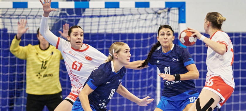 "Черноморочка" примет "Астраханочку", "Ростов-Дон" встретится с "Кубанью". Сегодня могут определиться ещё два полуфиналиста Суперлиги