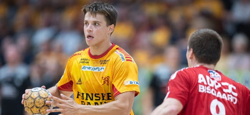 Бундеслига. "Берлин" намерен заполучить левого полусреднего Аарона Менсинга по окончании контракта с "Гудме"