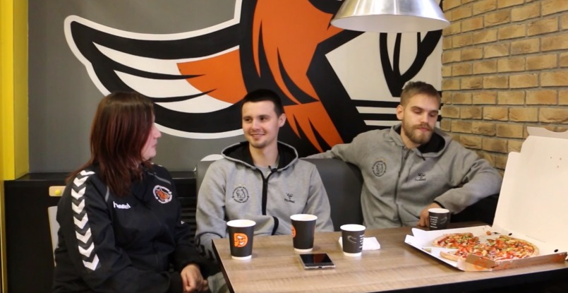 Большое интервью с игроками "Чеховских Медведей" Максимом Куретковым и Игорем Карловым (ВИДЕО)