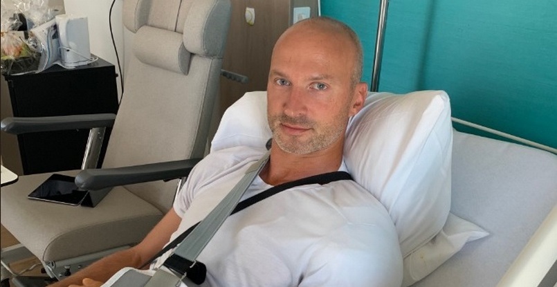 Легендарный французский вратарь Тьерри Омейе перенес операцию на плече