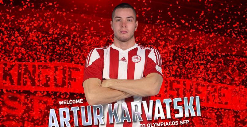 Белорусский полусредний Артур Карвацкий, расставшийся с "Загребом", продолжит карьеру в греческом "Олимпиакосе"