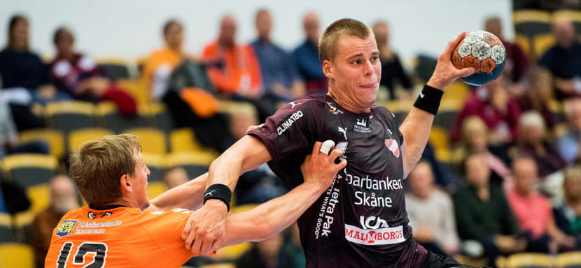 Швеция. Правый полусредний Хампус Хеннингссон из "Луги" перешел в "Кристианстад"