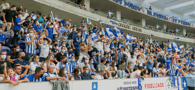 Лига чемпионов. В матче против "ПСЖ" "Порту" стал седьмой командой в Лиге чемпионов с 2000 года, забросившей за тайм 4 гола и меньше