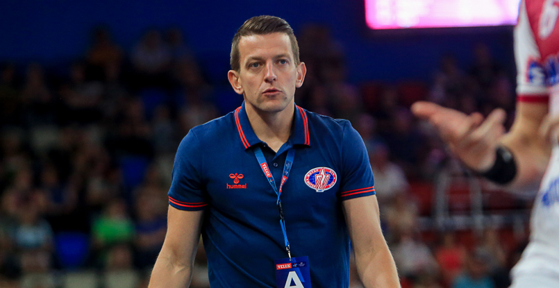 Главный тренер "Мотора": "Для нас очень важно играть с соперниками уровня "ПСЖ" как с равными"