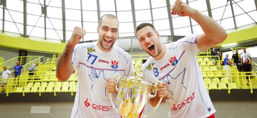 Беларусь. 16 гандболистов "Бреста" вошли в выездной состав на "финал четырех" Кубка страны, который примет Гомель