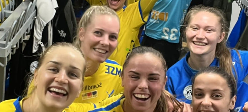 Кубок Дании. 20 голов Рейстад, Мёрк и Ингстад помогли "Эсбьергу" обыграть "Копенгаген" и пробиться в "финал четырёх". "Нюкёбинг" обыграл "Виборг"