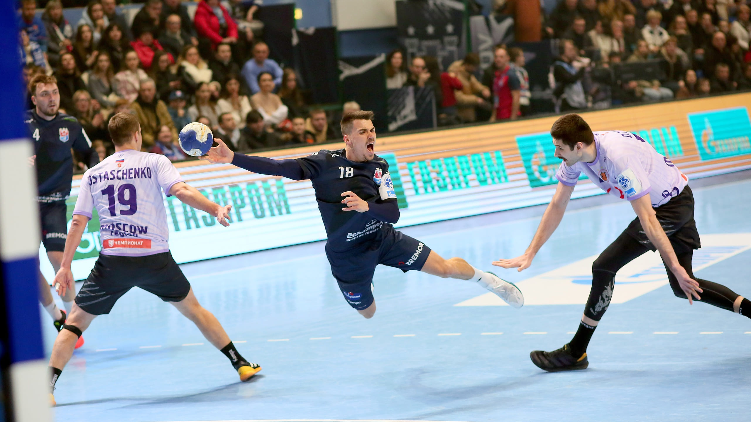 Эдуард Кокшаров: "Чеховцы спокойно реализовали свои моменты в концовке, мы же установили антирекорд — не забросили пять 7-метровых" (ВИДЕО)