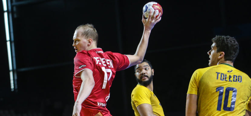 Суперлига. Александр Деревень: "Все матчи, на которые я выходил в форме сборной России, — особенные. Внутри меня что-то переворачивается"