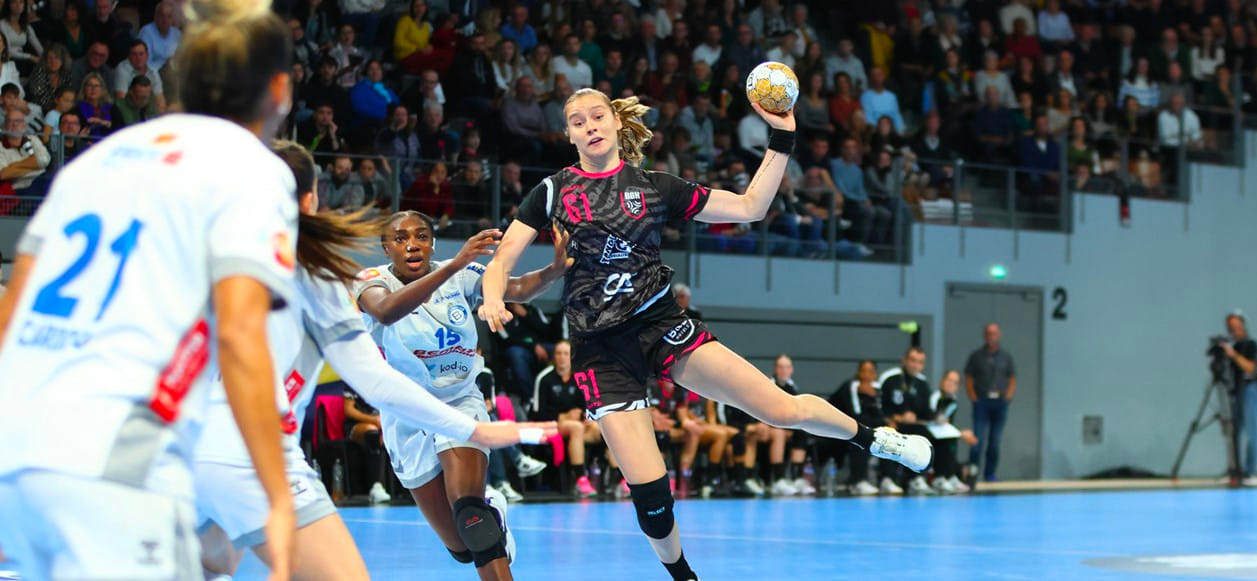 Лига чемпионов. Всё поделим: Маслова — лучшая в команде, а "Бухарест" и "Дебрецен" — зеркальны