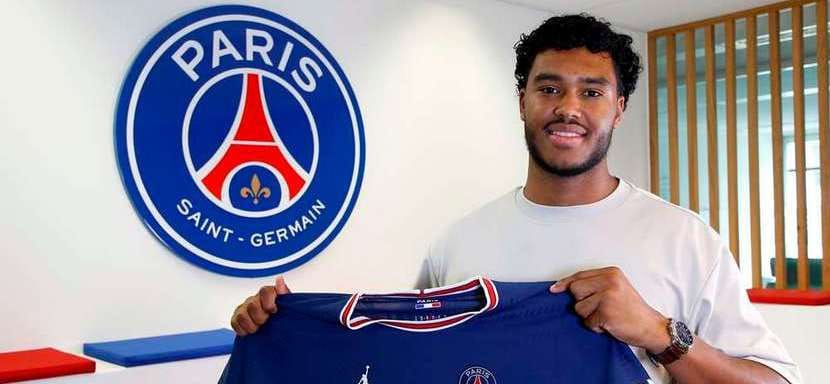 Франция. "Пари Сен-Жермен" подписал левого полусреднего "Кретея" Йоанна Гибелена. 21-летний талант переедет в Париж следующим летом