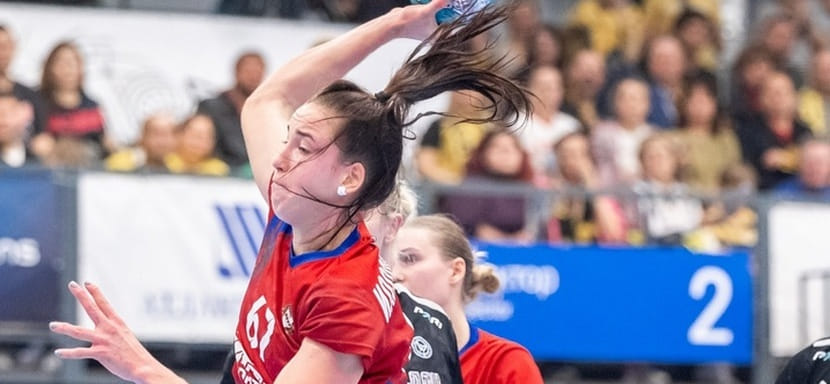 Olimpbet Суперлига. Анастасия Илларионова: "Замены "Лады"? Тактический ход интересный, но сейчас это уже никого не удивляет, соперники привыкают"