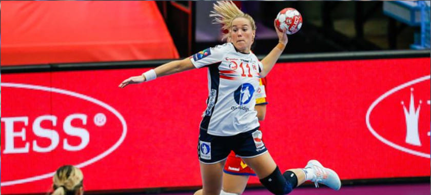 ЧМ-2021. Правая крайняя "Бухареста" Малин Ауне вызвана в сборную Норвегии. Она заменит беременную Стине Скогранд