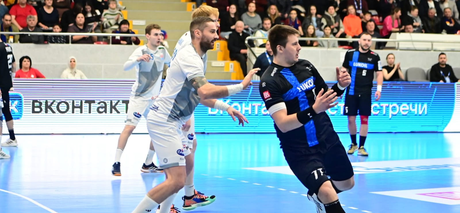 После игры "Виктор" — "Аист Китая" Владимир Полетаев и его подопечные поделились своими впечатлениями о матче