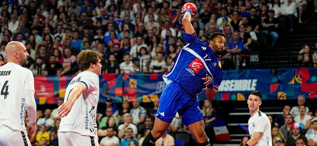 Олимпийский чемпион Токио-2020, левый полусредний "Барселоны" Тимоти Н’Гессан объявил о завершении выступлений за сборную Франции