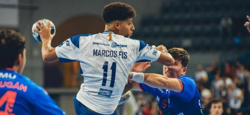 Источник: правый полусредний "Гранольерса" и сборной Испании Маркос Фис подпишет контракт с "Барселоной" до лета 2030 года