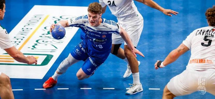 Самым ценным игроком молодёжного чемпионата мира-2025, завершившегося в Польше, признан фарерский полусредний Оли Миттун