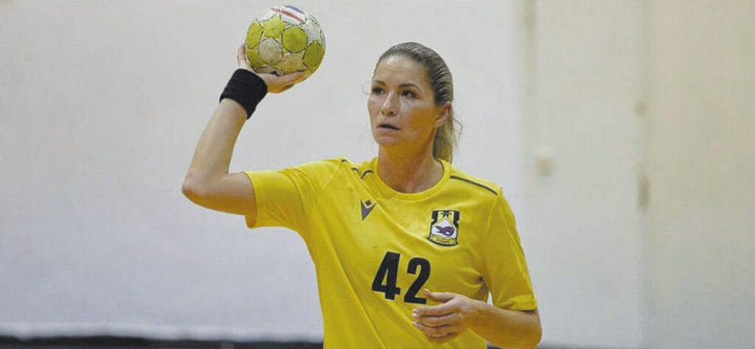 Анна Филиппова: "Многие девушки приобретённые качества и навыки после занятий гандболом с успехом начинают проявлять и в других областях"