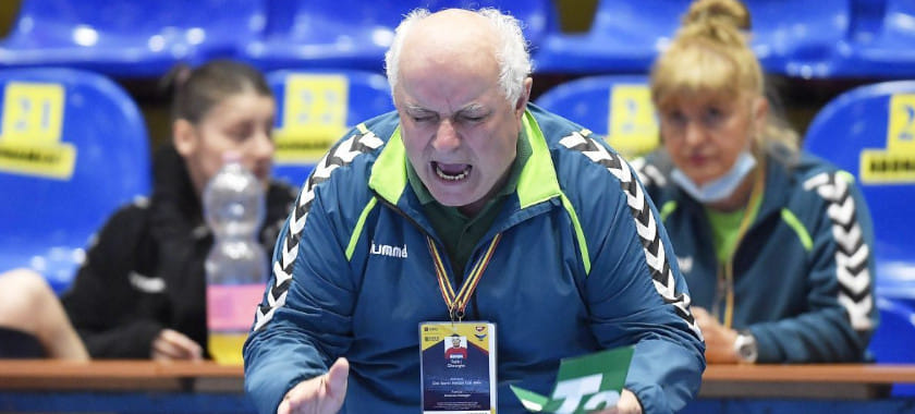 И вновь продолжается бой! Максимов, Тадич и остальные: топ-9 самых опытных действующих тренеров