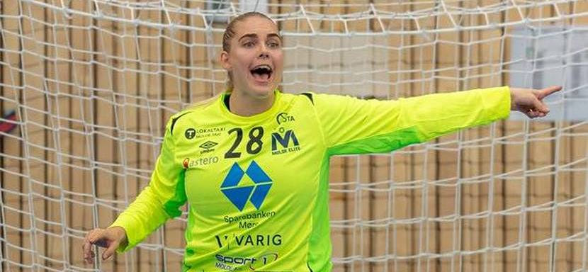 Вратарь Сара Нёрклит Лёнборг пополнила состав датского клуба ХЁЙ
