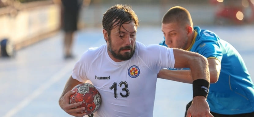 Балканы. Правый крайний Златко Хорват расторг контракт с "Металургом". Вероятно, он продолжит карьеру в венгерском чемпионате