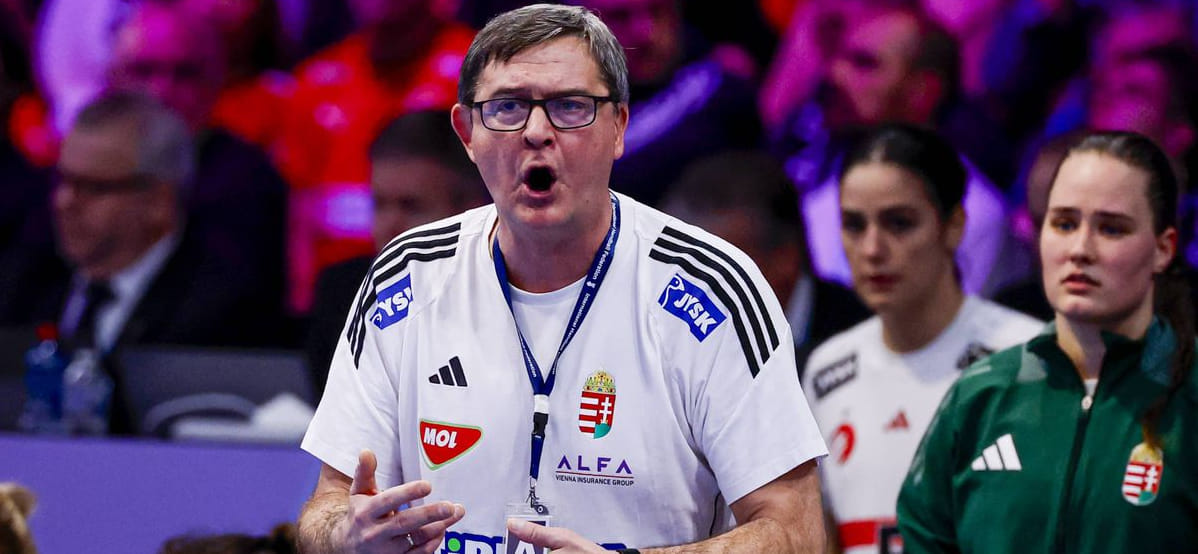 Рулевой сборной Венгрии Владимир Головин о поражении Дании на EHF Euro Cup: "Мы потеряли уверенность, даже хорошие моменты не могли превратить в голы"