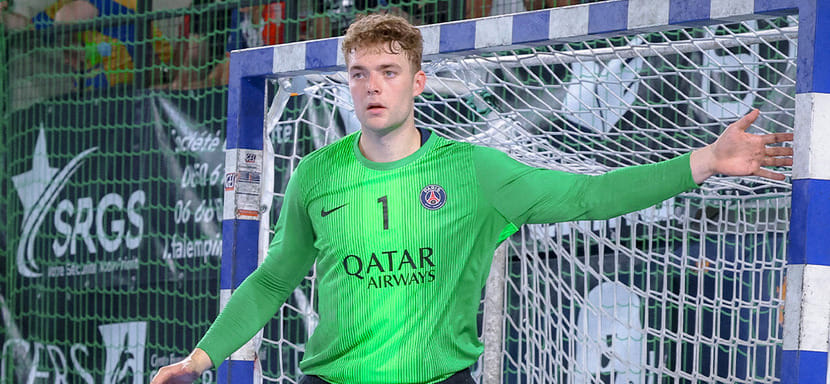 Вратарь "Пари Сен-Жермен" Миккель Лёвквист — автор лучшего сейва в четвёртом туре Лиги чемпионов (ВИДЕО)