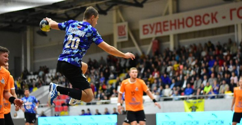 Суперлига. Правый крайний "Виктора" Иван Харитонов пропустит несколько недель из-за травмы