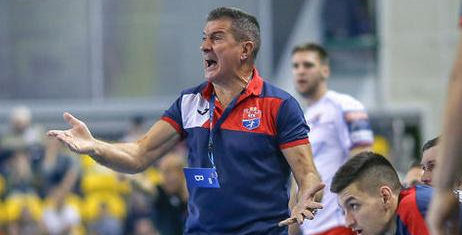 Испания. Маноло Каденас может заменить Рафаэля Гихосу в "Адемаре"