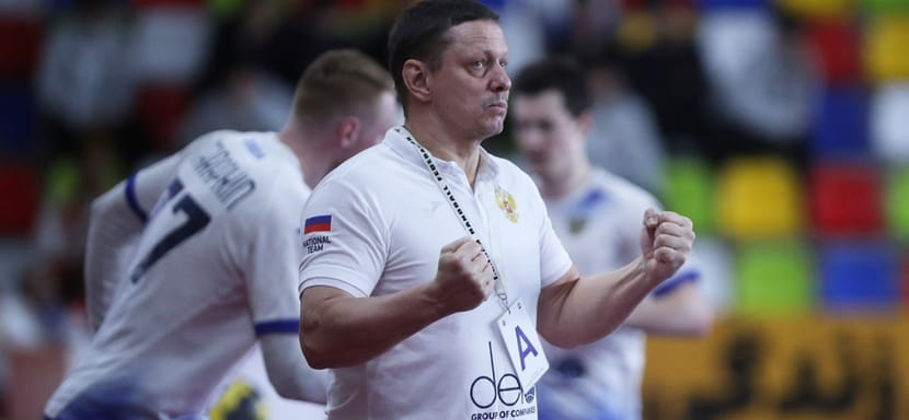 Лев Воронин: "Большинство игроков, кому сейчас за 30, не вызываются в сборную, но готовы вернуться, как только Россию допустят к официальным турнирам"