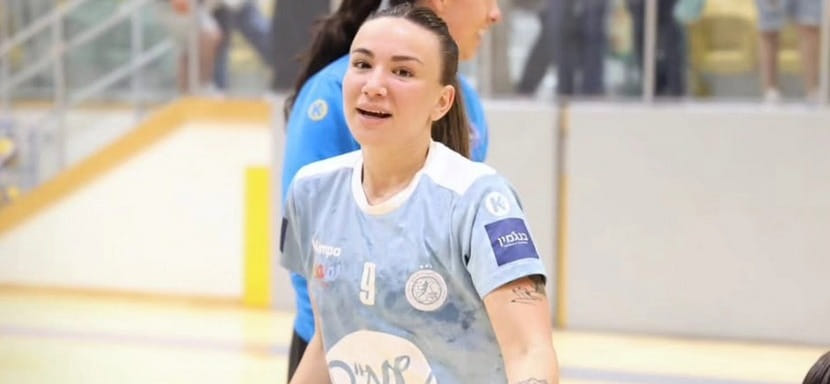 Правая крайняя с российским гражданством Керен Катрин Теплицкая осталась в "Маккаби" из Рамат-Гана