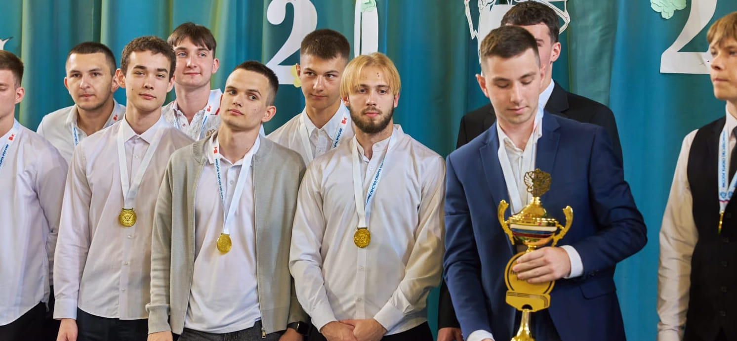 "Чеховские медведи – УОР№4" получили золотые медали и Кубок за победу в молодёжном первенстве России