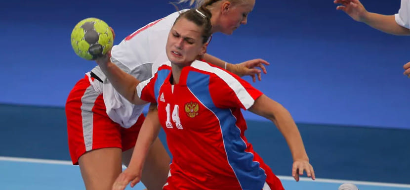 Как играла юниорская сборная России, часть 1. 1992–2010: Габисова, Гаранина, Махнёва, Хмырова…