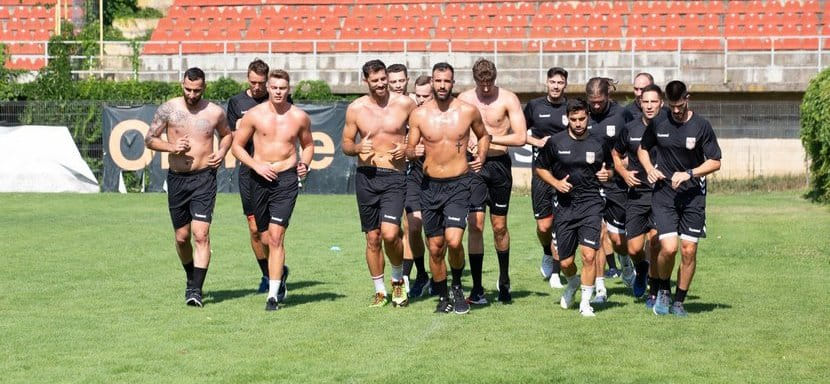 Румыния. "Динамо" начало подготовку к новому сезону. Андрей Акименко уже тренируется, Вячеслав Бохан пока не прибыл в Бухарест
