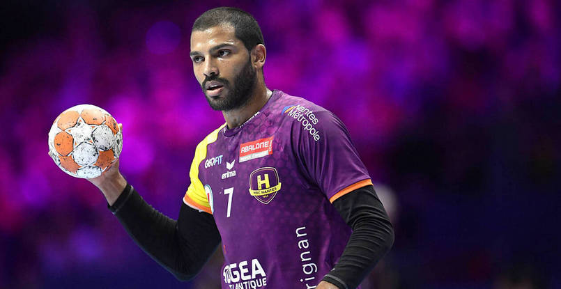 L'Equipe: "Нант" и "Экс" вскоре объявят об обмене Николя Клэра на Аймерика Минна. Цена вопроса — 150 тысяч евро