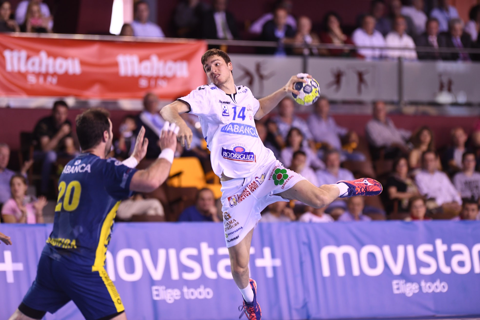 Лига чемпионов. В заключительном матче игрового дня "Адемар" обыграл "Вислу"