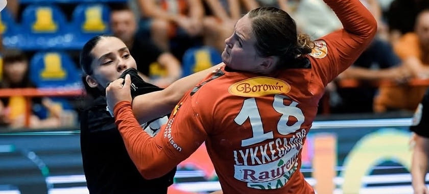 В единственном матче игрового дня женского чемпионата Румынии "Вылча" экс-тренера ЦСКА разгромила "Залэу" на своей площадке
