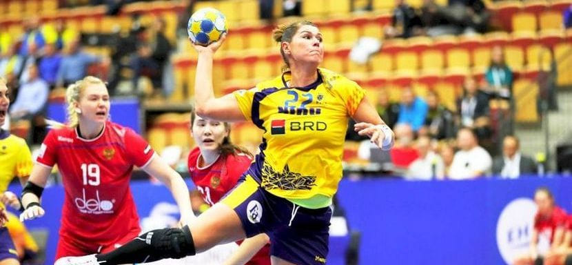 Титулованная румынская линейная Оана Маня, завершившая карьеру в 2019 году, возглавила юниорскую команду "Доброешти"