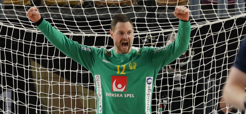 Голкипер "Пари Сен-Жермен" Андреас Паличка травмировал руку и не сыграет за сборную Швеции в матчах EHF Euro Cup