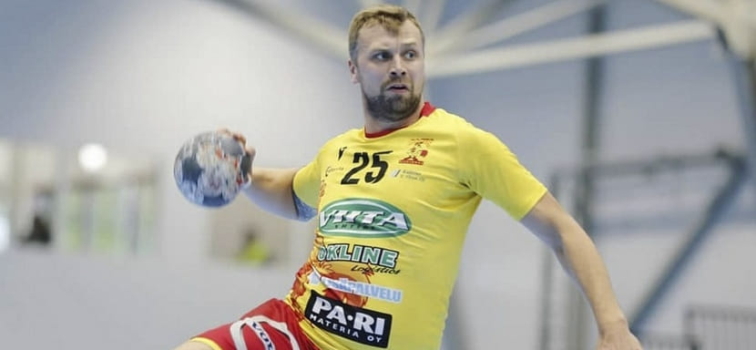 Суперлига. Юрий Семенов: "Оставаться в "Коксе" только ради финского первенства, честно говоря, смысла не видел"