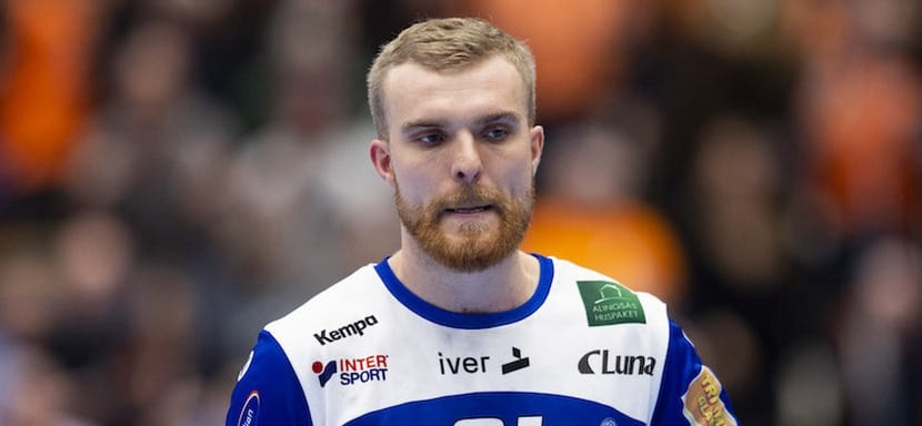 Швеция. Капитан "Алингсоса" Юхан Нильссон получил серьезную травму колена