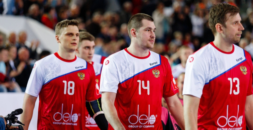 Дмитрий Санталов: "В нападении пока еще тяжело"