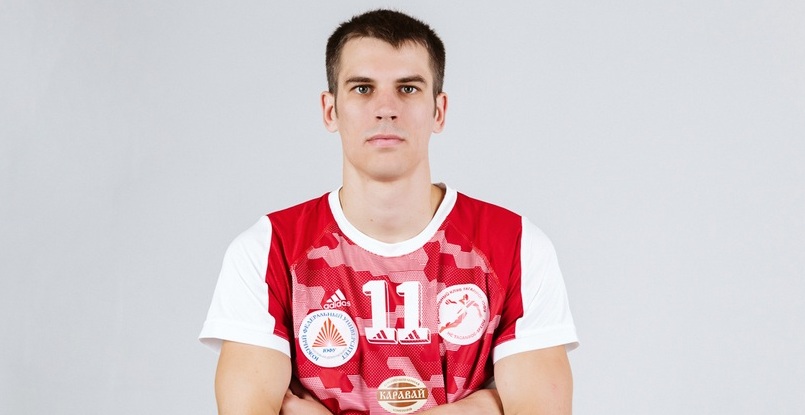 Суперлига. Из исландского "Акюрейри" в "Таганрог"-ЮФУ перешел украинский левый полусредний Леонид Михайлютенко