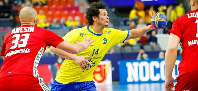 Испания. Специалист по игре в защите из "Барселоны" Тиагус Дос Сантос пропустит три недели из-за травмы