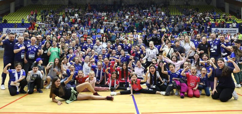 Румыния. "Дунэря" Трусовой и Коновал одержала разгромную победу над "Миовени" в единственном матче игрового дня