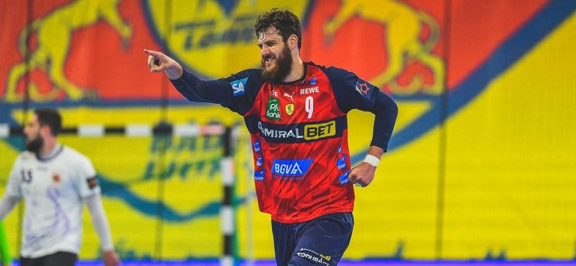 Бундеслига. Эстонец Майт Патрайл и датчанин Никлас Киркелекке продлили контракты с "Райн Левен". Швед Йерри Тольбринг покинет команду