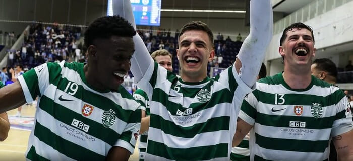 "Висла" Косоротова и Самойло потерпела гостевое поражение от "Спортинга" в первом матче плей-офф мужской Лиги чемпионов